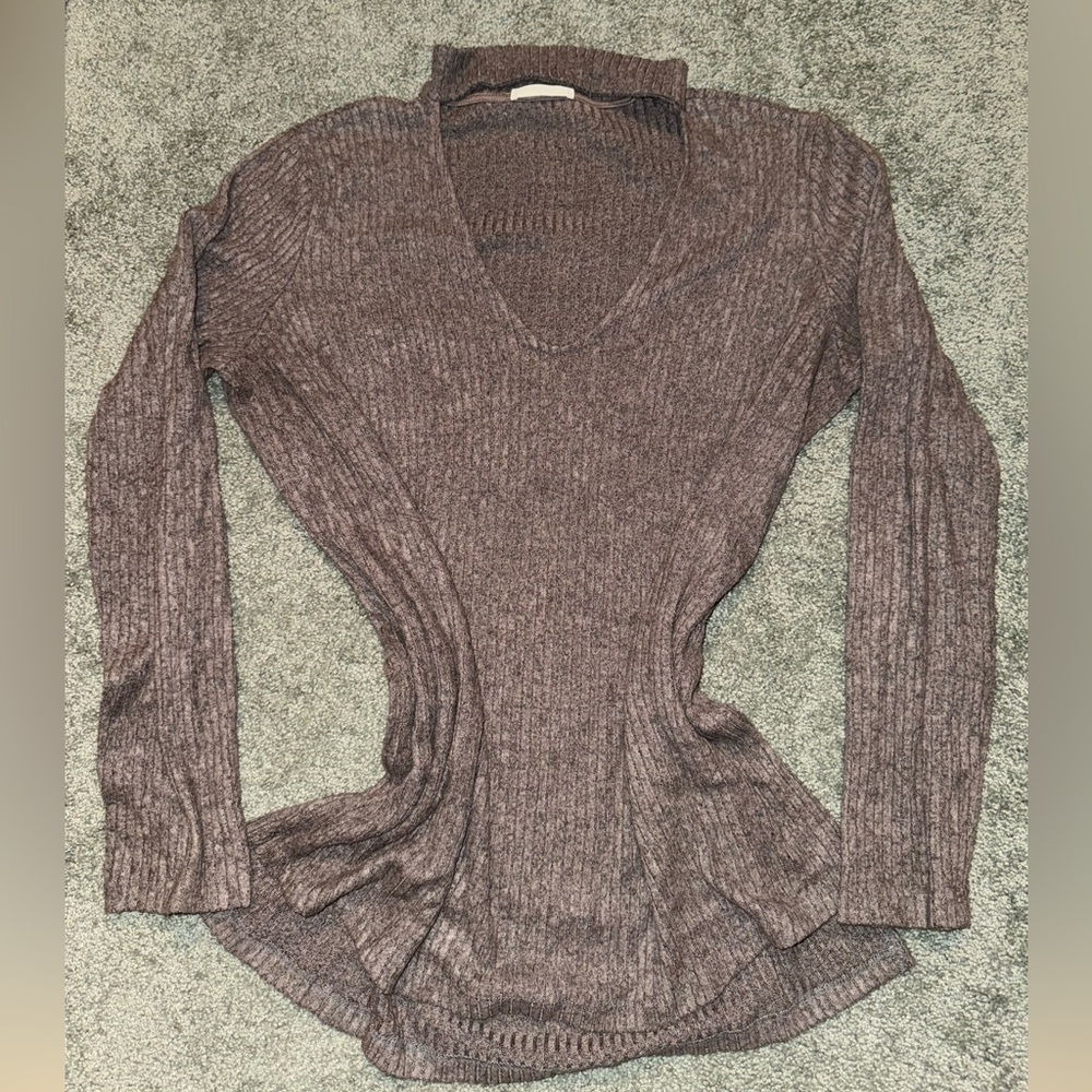 Choker Scoop Neck Sweater